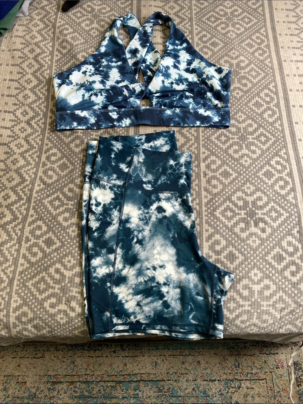 Fabletics Teal and White Tie-Dye Crisscross Sports Bra & Leggings Set